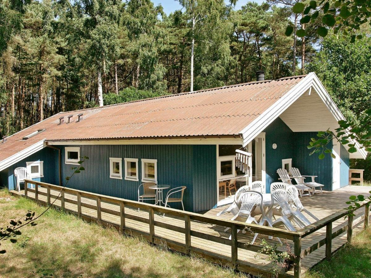 8 Person Holiday Home In Nex Vester Somarken Eksteriør billede