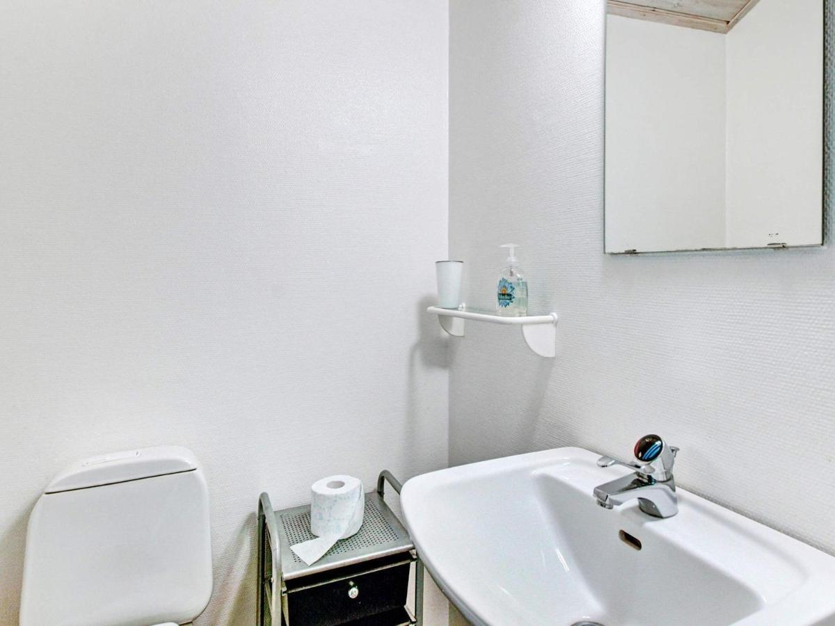 8 Person Holiday Home In Nex Vester Somarken Eksteriør billede